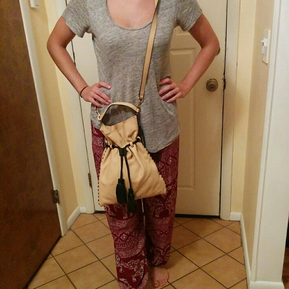 🆕Rebecca Minkoff drawstring bag with tassels - Picture 7 of 8